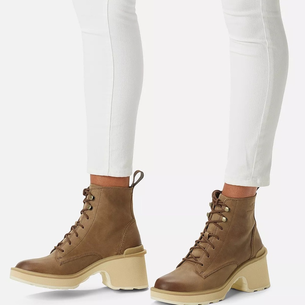 Sorel Hi Line Heel Lace Boots - Picture 5 of 9
